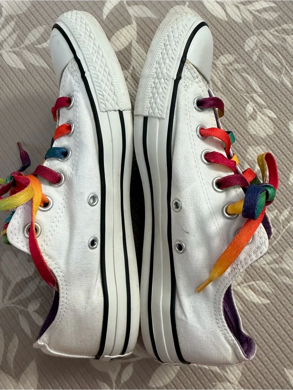 Converse White Low Top Sneakers with Rainbow Laces &  Tongue and Purple Interior - Picture 4 of 9